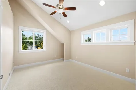 287 Otis Street Ashland OR 97520
