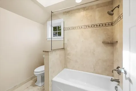 287 Otis Street Ashland OR 97520