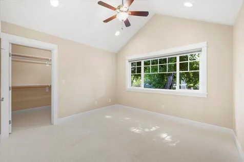 287 Otis Street Ashland OR 97520