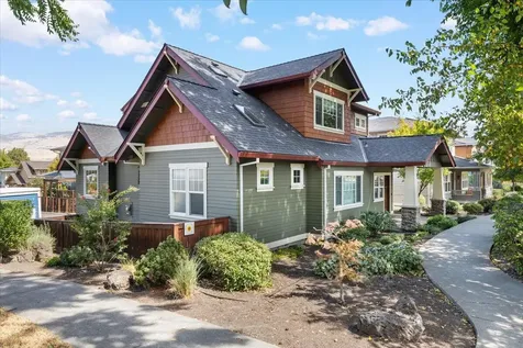 287 Otis Street Ashland OR 97520