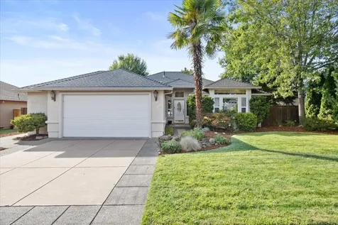 184 Keystone Way Eagle Point OR 97524