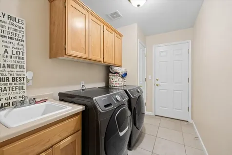184 Keystone Way Eagle Point OR 97524