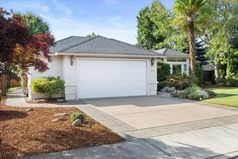 184 Keystone Way Eagle Point OR 97524