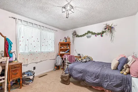 3061 Tahitian Avenue Medford OR 97504