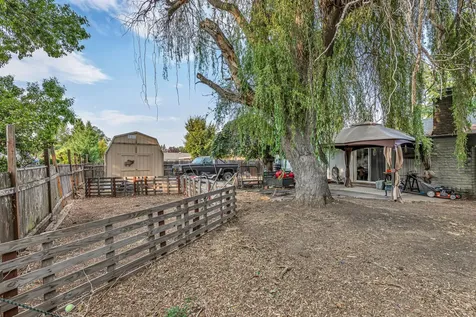 3061 Tahitian Avenue Medford OR 97504