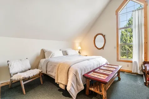 8655 Red Wing Lane Redmond OR 97756