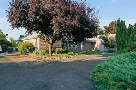 1988 Taylor Road Central Point OR 97502