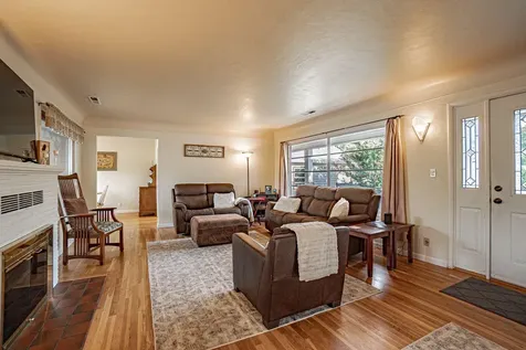 1988 Taylor Road Central Point OR 97502