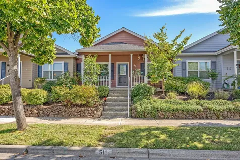 511 Blue Moon Drive Central Point OR 97502