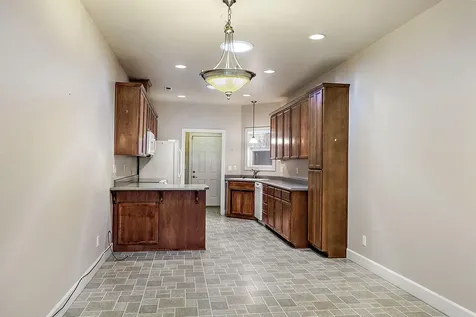 511 Blue Moon Drive Central Point OR 97502