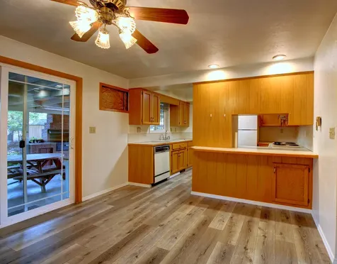 207 Victoria Way Central Point OR 97502