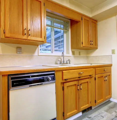 207 Victoria Way Central Point OR 97502