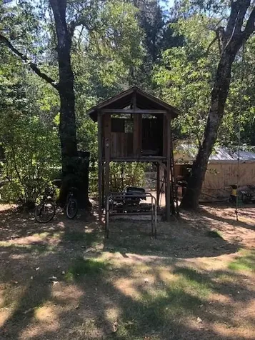 2906 Demaray Drive Grants Pass OR 97527