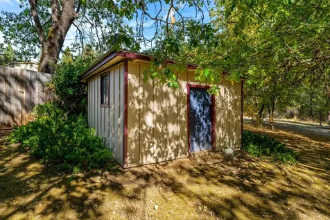 2906 Demaray Drive Grants Pass OR 97527