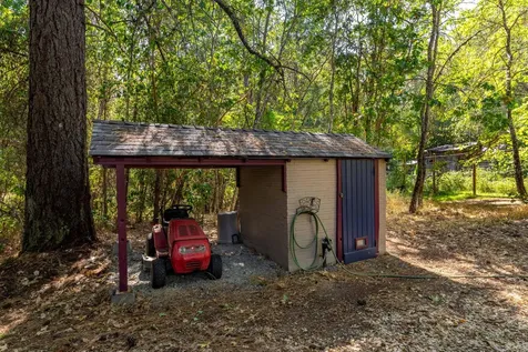 2906 Demaray Drive Grants Pass OR 97527