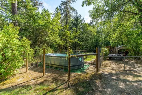 2906 Demaray Drive Grants Pass OR 97527