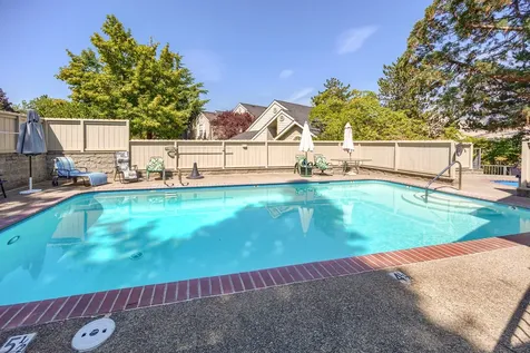 462 Lori Lane Ashland OR 97520