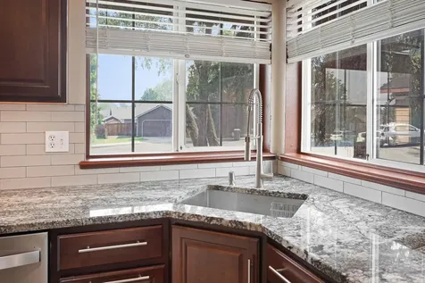2209 SW 30th Court Redmond OR 97756