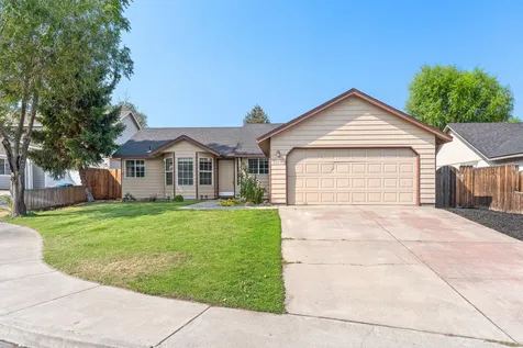 2209 SW 30th Court Redmond OR 97756