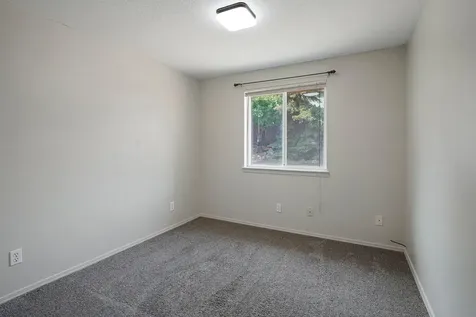 2209 SW 30th Court Redmond OR 97756