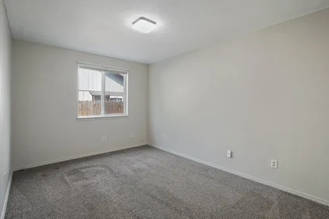 2209 SW 30th Court Redmond OR 97756