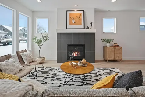 2745 NE Rainier Drive Bend OR 97701