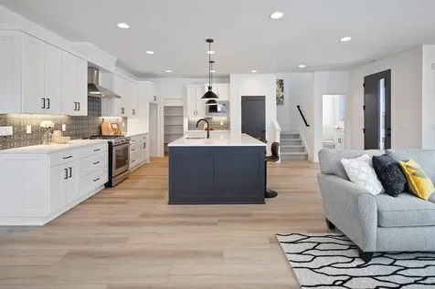 2745 NE Rainier Drive Bend OR 97701