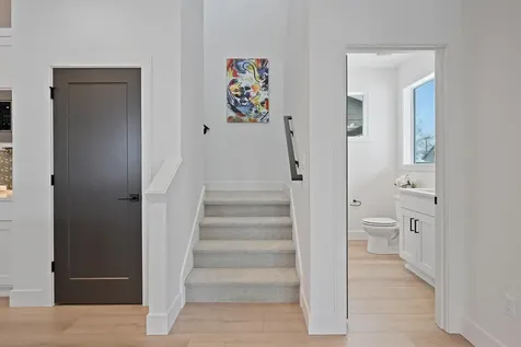 2745 NE Rainier Drive Bend OR 97701