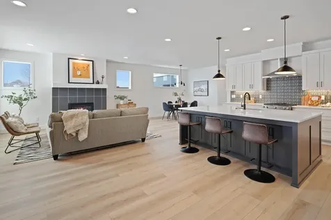 2745 NE Rainier Drive Bend OR 97701