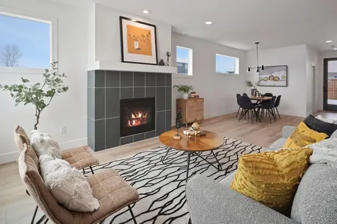 2745 NE Rainier Drive Bend OR 97701