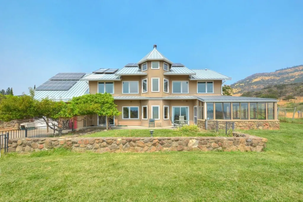 2585 David Lane Medford OR 97504