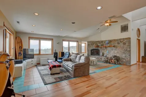2585 David Lane Medford OR 97504