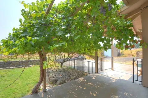 2585 David Lane Medford OR 97504