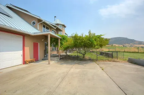 2585 David Lane Medford OR 97504
