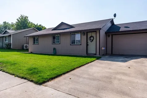 2025 SW 31st Street Redmond OR 97756