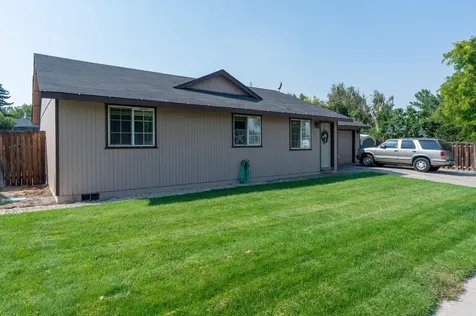 2025 SW 31st Street Redmond OR 97756