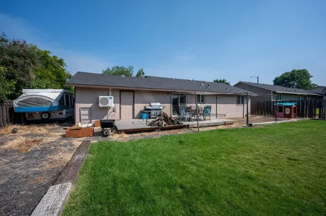 2025 SW 31st Street Redmond OR 97756