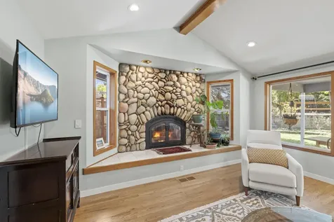1371 Brook Court Medford OR 97504
