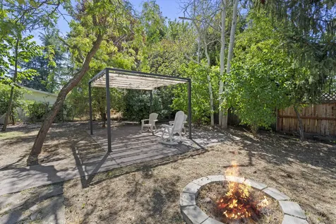 1371 Brook Court Medford OR 97504