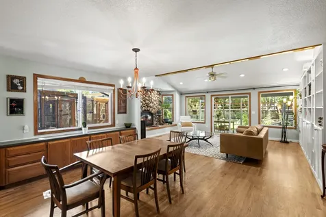 1371 Brook Court Medford OR 97504