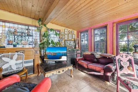 1966 Ross Lane Medford OR 97501