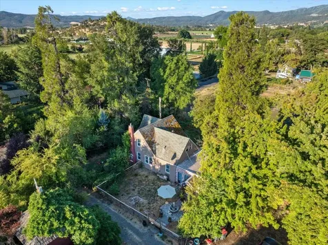 1966 Ross Lane Medford OR 97501