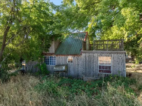 1966 Ross Lane Medford OR 97501