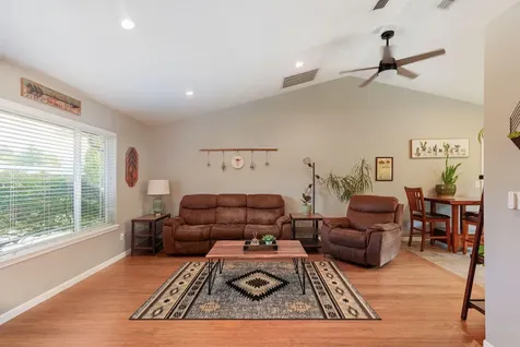 609 SE Liberty Drive Grants Pass OR 97527