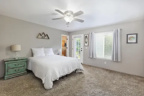 609 SE Liberty Drive Grants Pass OR 97527