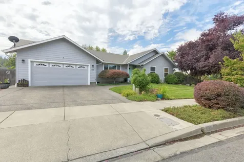 609 SE Liberty Drive Grants Pass OR 97527