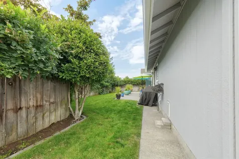 609 SE Liberty Drive Grants Pass OR 97527