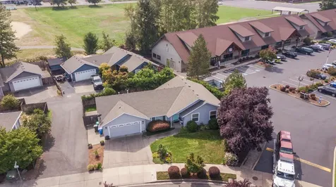 609 SE Liberty Drive Grants Pass OR 97527