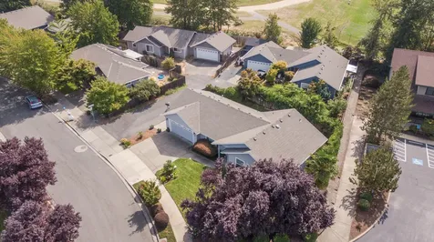 609 SE Liberty Drive Grants Pass OR 97527