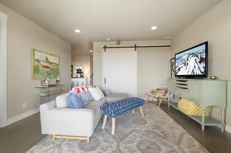 16228 SW Hat Rock Loop Powell Butte OR 97753